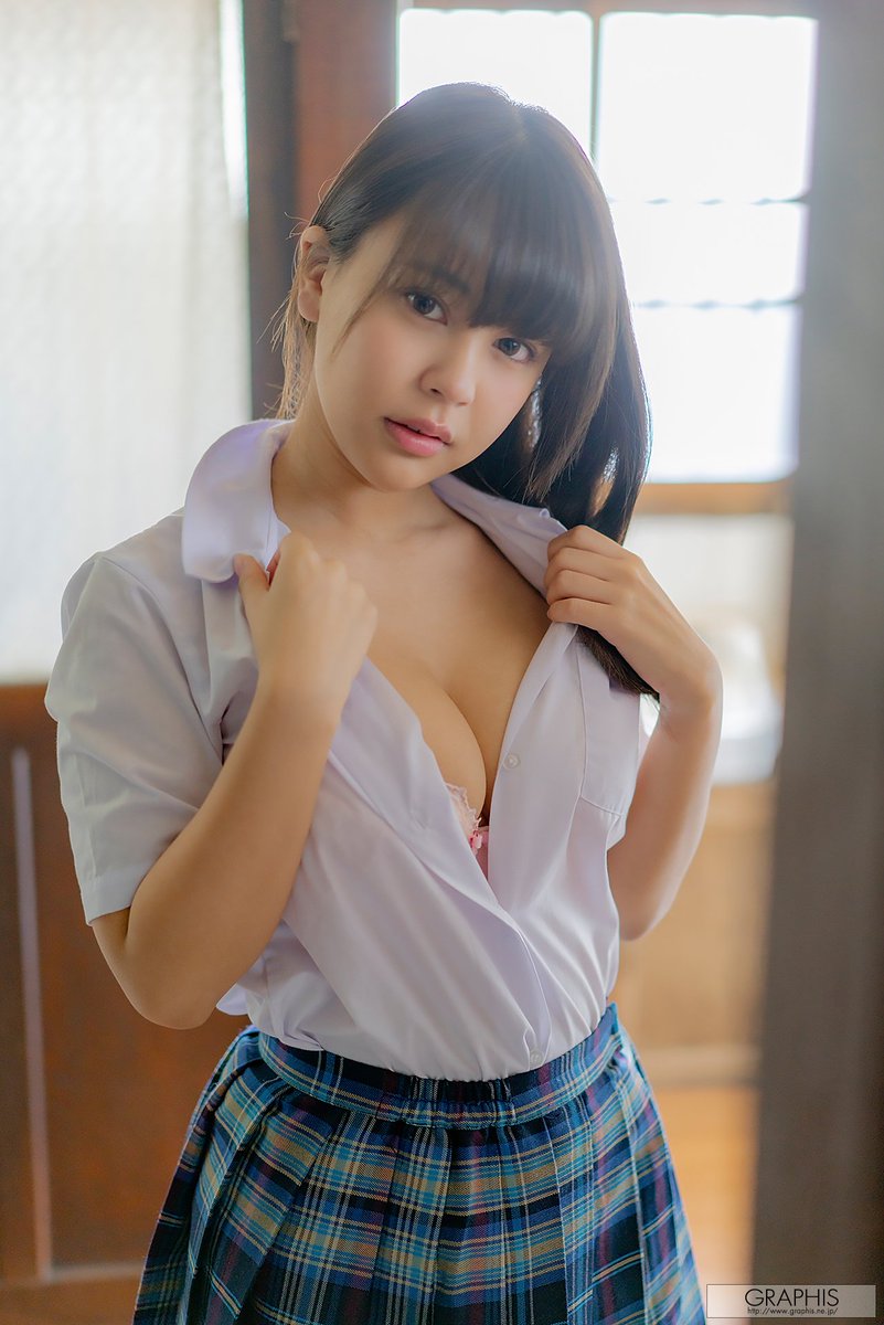 Yumi Shion - 夕美しおん trong bộ phim cô học sinh cấp 3